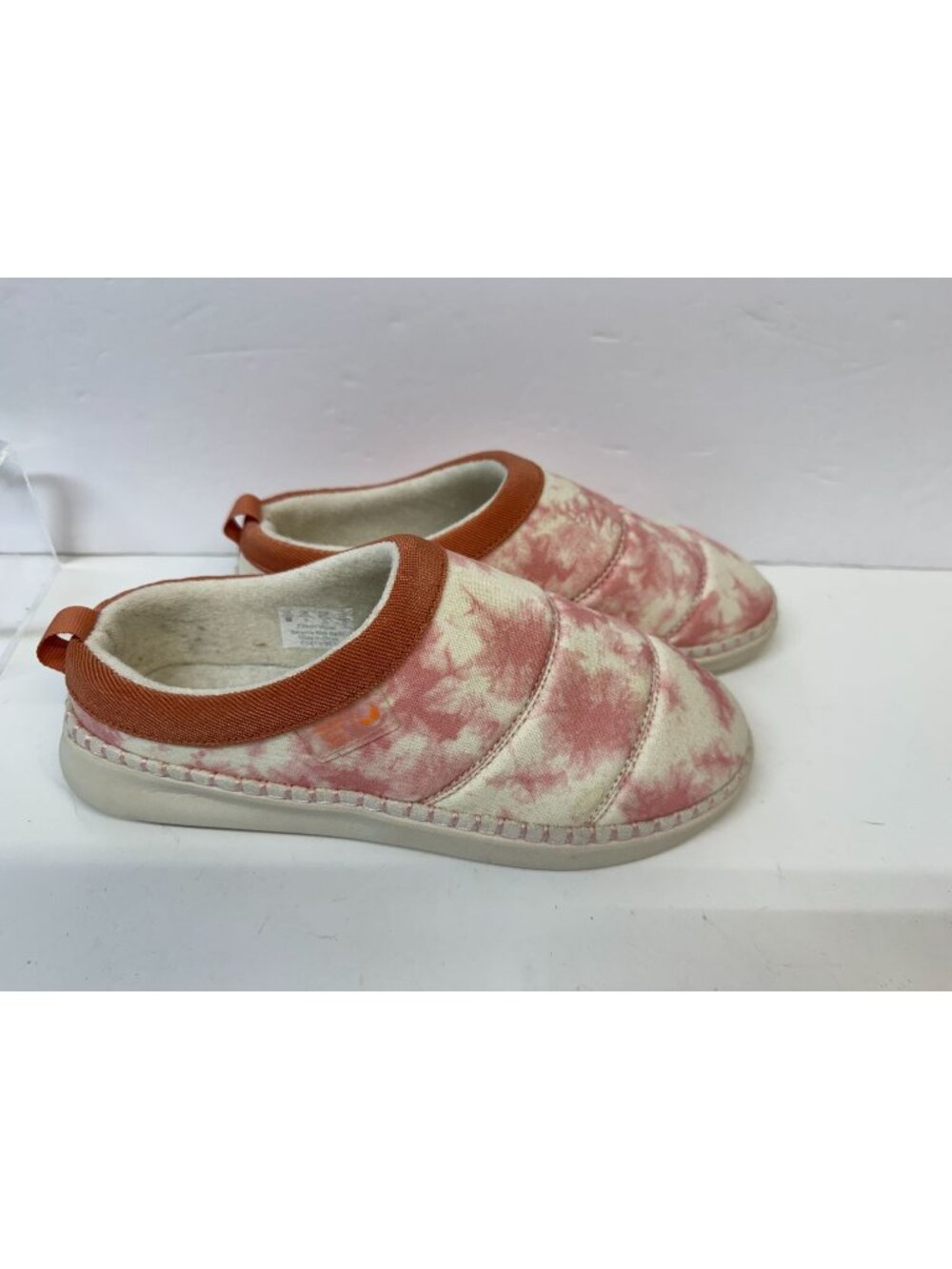 Womans Cozy Vibes Dr. Scholl's Slip Ons Size 8-tye die Pink
